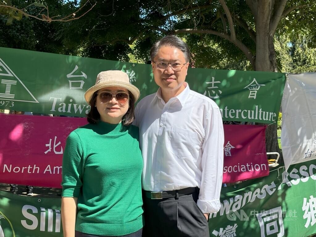 民進黨秘書長林右昌夫婦7日抵達舊金山與台僑社團餐敘，說明訪美行成果，並感謝鄉親支持賴蕭配。 圖/中央社