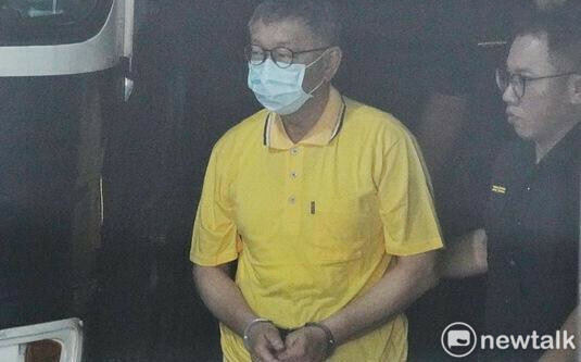 「至少要知道誰幫助過我們」律師曝：柯文哲回話破綻 貪污收賄跑不掉
