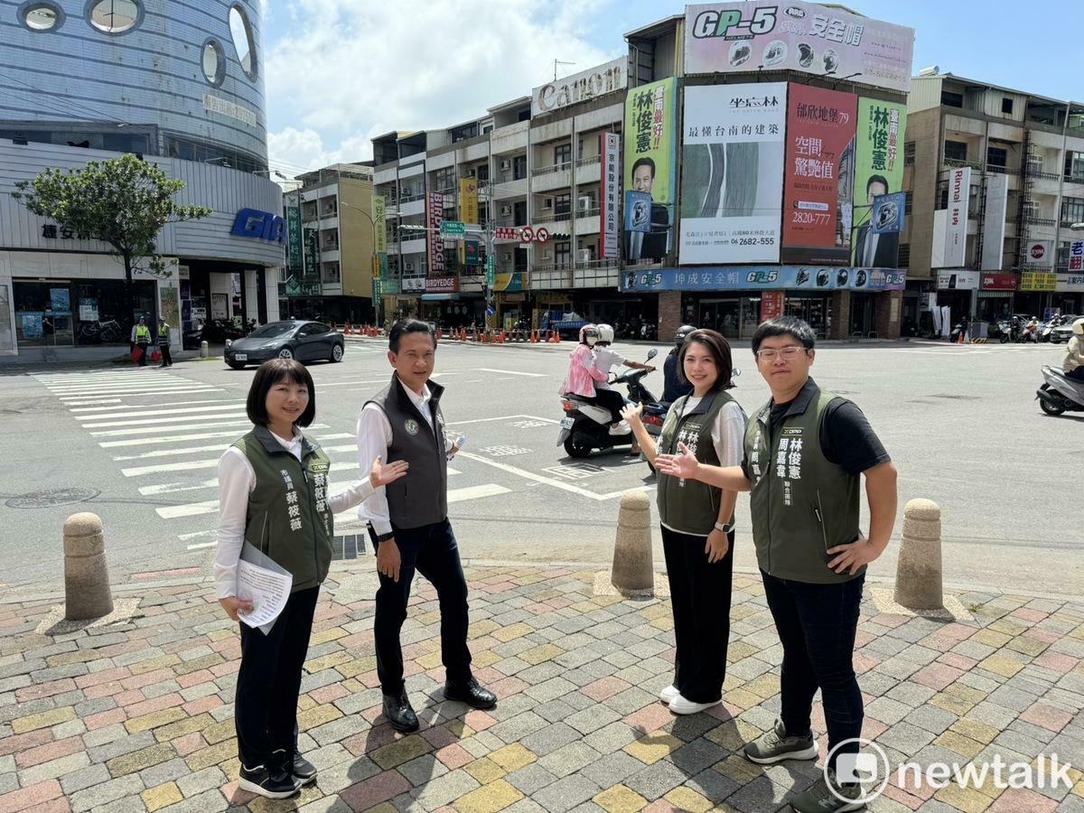 立委林俊憲邀集南市府工務局、交通局以及國土管理署，與市議員林依婷、蔡筱薇、周嘉韋及市議員李啟維服務處，一同來到台南市南區，實地考察大林路整體道路改善工程已及健康路一段及二段大同路至中華西路路口兩處重要路口的安全改善工程進度。 圖：林俊憲服務處提供