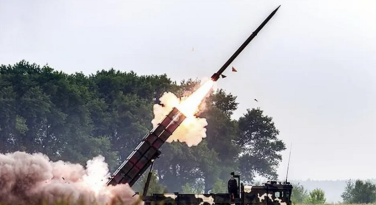消息來源指出，俄羅斯軍隊看中射程可達 300 公里的「波羅乃茲」多管火箭砲系統。不過中方可能不會同意白俄羅斯方面向俄羅斯轉移「波羅乃茲」-M型火箭砲系統。 圖 : 翻攝自國平視野