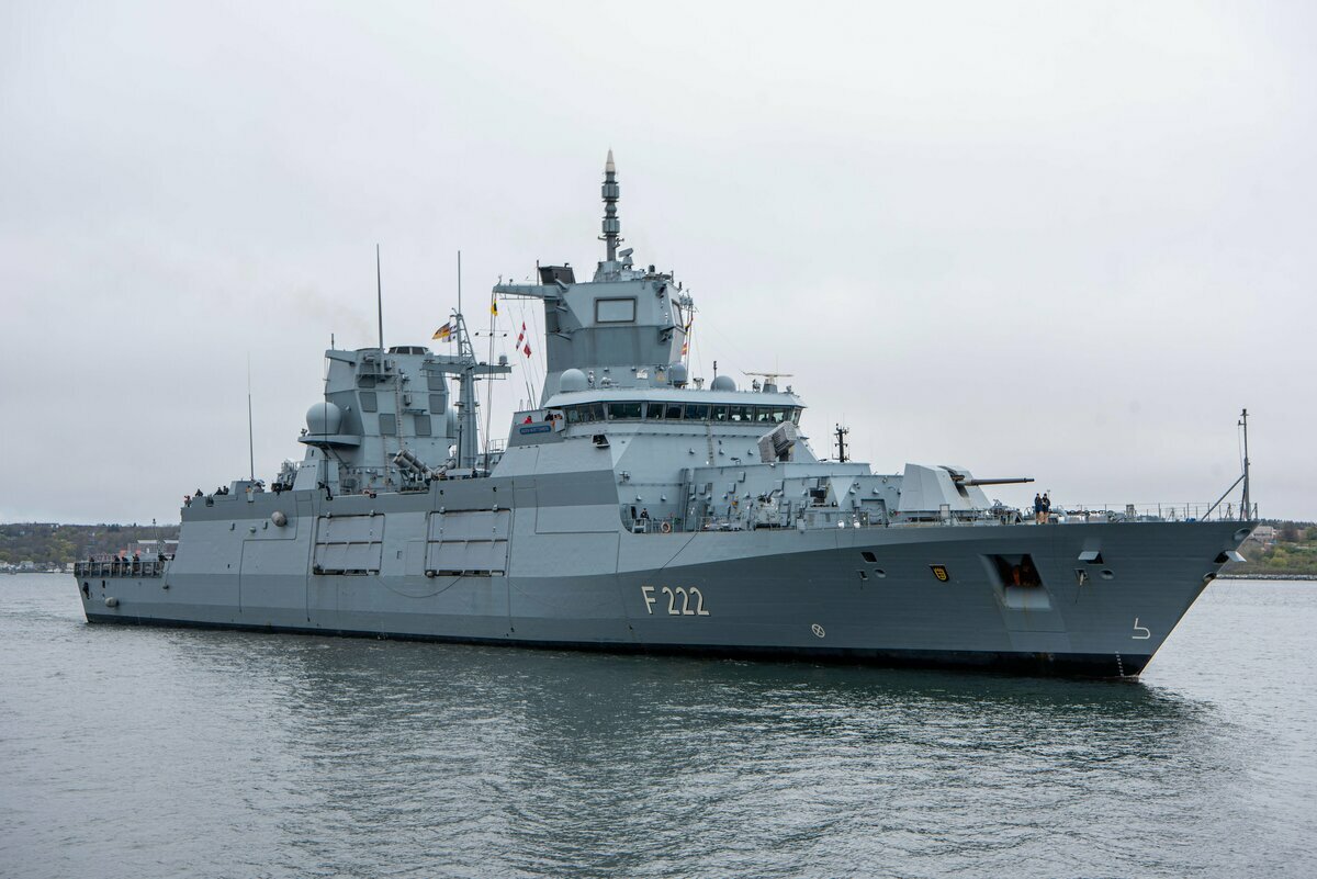 9月中旬穿越台灣海峽的德國軍艦巴登-符騰堡級巡防艦。 圖：取自Canadian Forces Base Halifax X