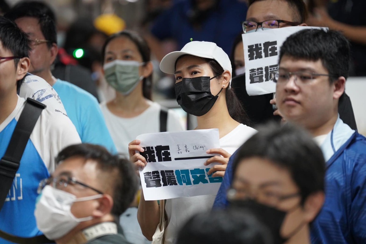 民眾黨今天在嘉義市舉辦「大嘉開講」，不少支持者到場表達力挺柯文哲。 圖:取自民眾黨臉書
