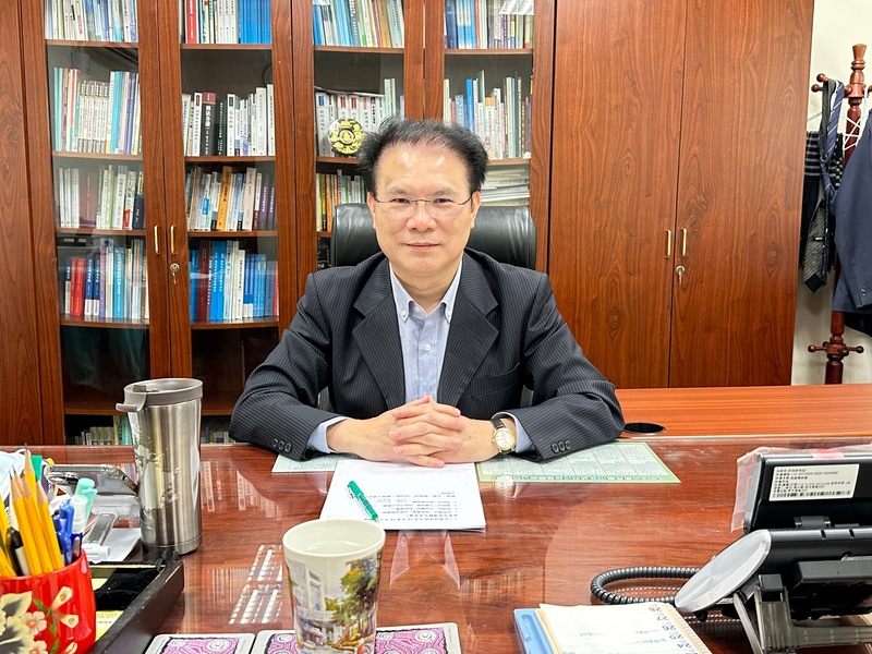 黃謀信接受《中央社》專訪時指出，打詐新四法於8月2日經總統公布生效施行，規範各部會應從源頭管理打詐；檢察官打詐工作重點則有2個，分別是嚴懲詐欺犯罪的加害人以及保護詐欺被害人。 圖: 中央社/提供