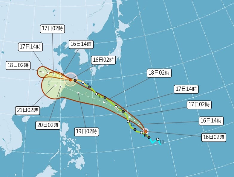 原位於關島附近海面的熱帶性低氣壓，15日晚間8點發展為輕度颱風，編號第14號「葡萄桑」。 圖：中央氣象署提供