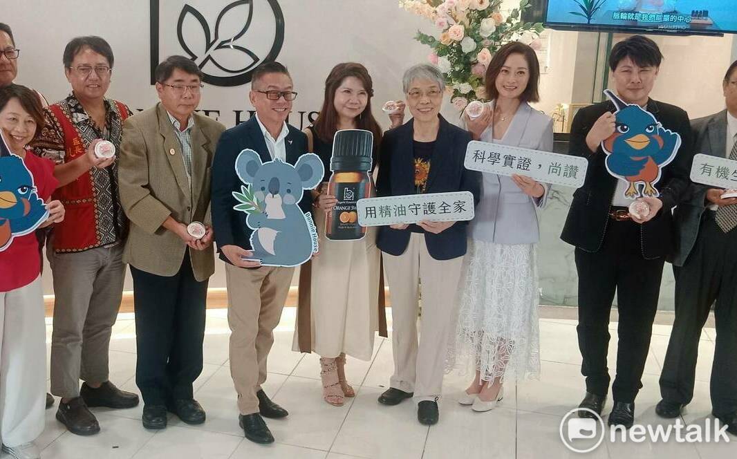 國策顧問何美玥站台加持 精油教母感恩回饋那瑪夏部落
