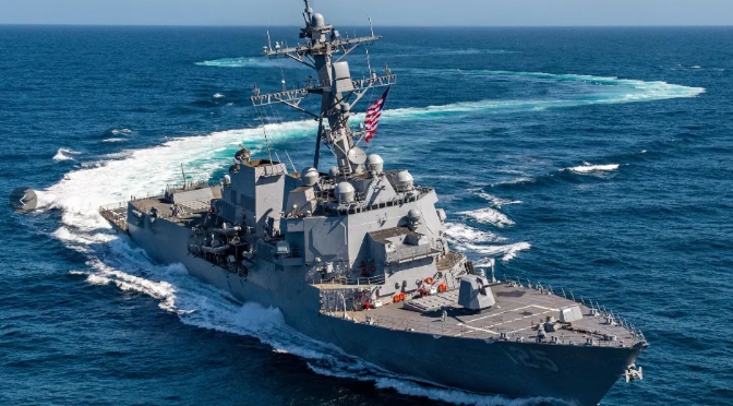 美軍盧卡斯號驅逐艦。 圖 : 翻攝自US Navy