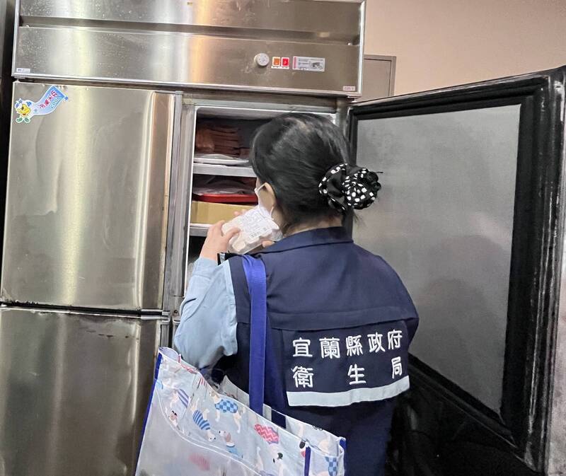 宜蘭縣羅東鎮越南小吃店發生食品中毒事件，15至17日間13顧客疑似中毒急診，衛生局已公布調查進展，店家也已回應。 圖：宜蘭縣衛生局／提供