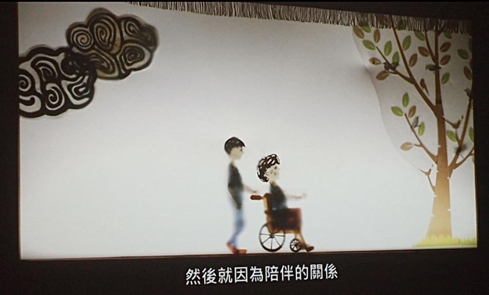 高市教育局自製皮影戲方結合家庭生活議題。 圖：高雄市教育局提供