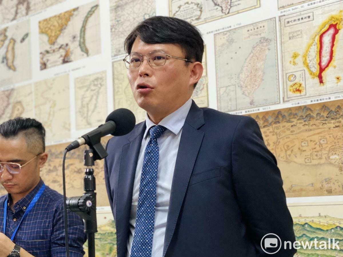 黃國昌：「柯文哲若親自收受1500萬的賄款，大家知道1500萬現金有多重嗎，根本不合理！」 圖：周煊惠／攝（資料照）