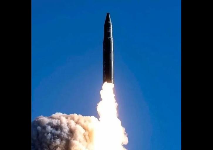 中國於25日上午向太平洋海域試射洲際彈道導彈，威脅區域和平現狀。 圖：翻攝自 唐駁虎