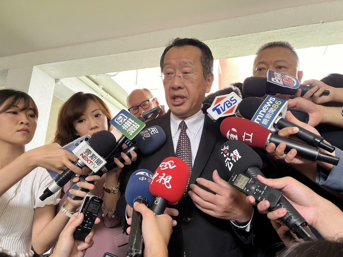 全社會動員觀念由「軍管民」轉變為「民幫軍」，顧立雄強調「軍民結合 同島一命」。 圖：金大鈞/攝
