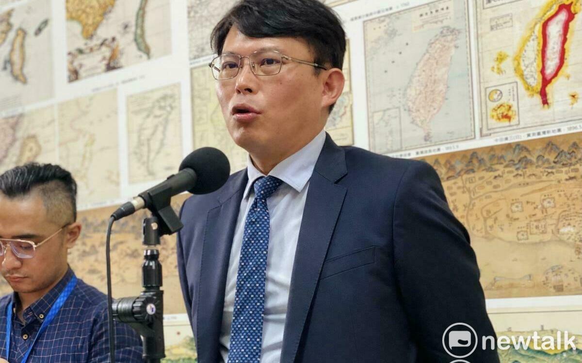 翁柏宗不認4.1萬海鮮單據 黃國昌：為何大費周章親拿？別再說謊