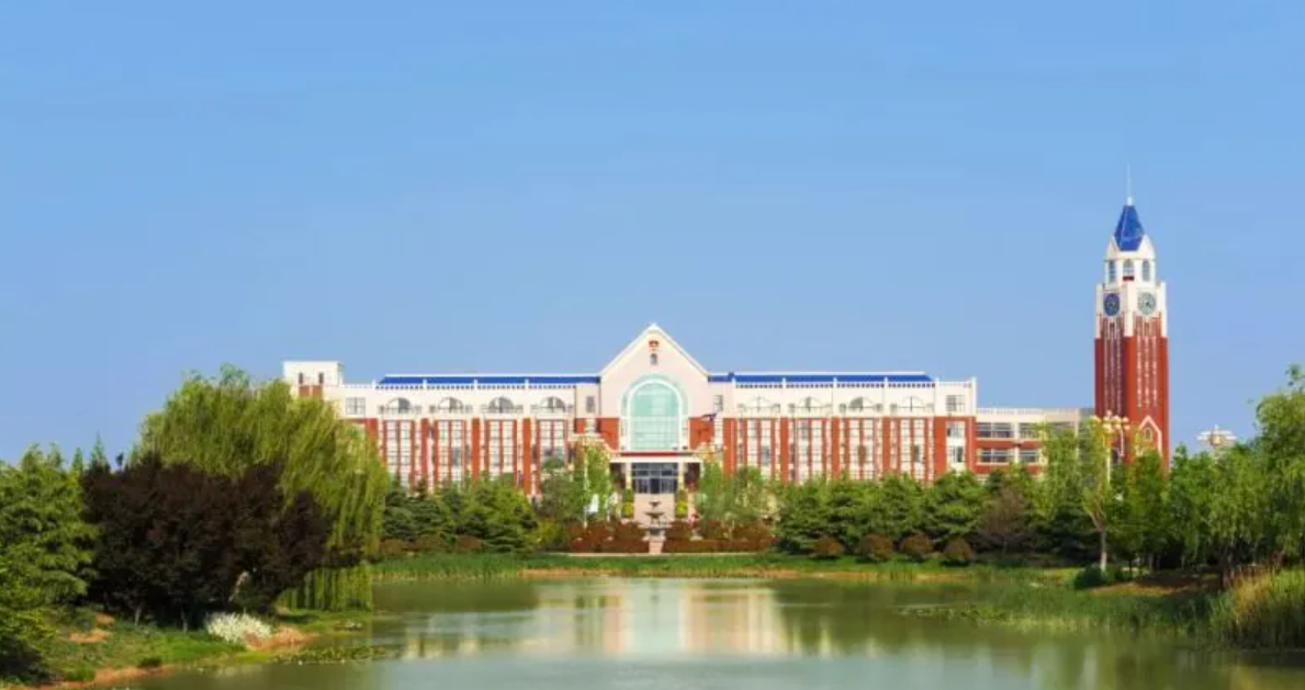中國河南安陽學院最近發生一起恐怖事件，那就是學生集體感染愛滋病。圖為河南安陽學院。 圖：翻攝自百度百科