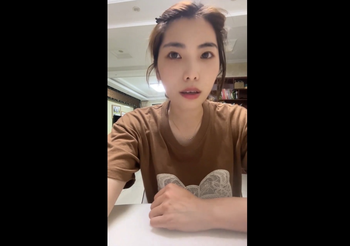 一名中國護理師拍攝影片，呼籲中國政府重視並對他們這些第一線工作人員伸出援手。 圖：擷取自 @whyyoutouzhele X 帳號