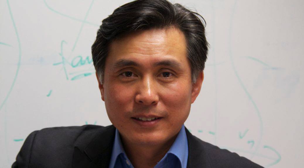 房曉輝身為瑞典斯德哥爾摩大學教授，遭媒體公開指控15年間持續為中共工作。 圖：翻攝自 德潤傳媒 X