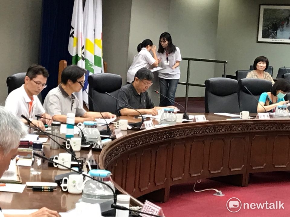 台北市長柯文哲今（26）日上午主持大安區第3場次市長與里長市政座談會。 圖：周煊惠/攝