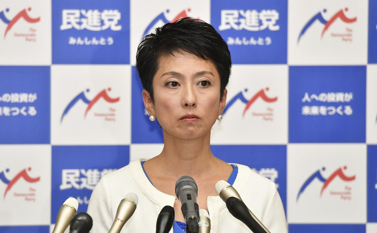 日本最大在野黨民進黨主席蓮舫今天舉行記者會，正式宣布請辭黨主席。 圖 : 達志影像/美聯社