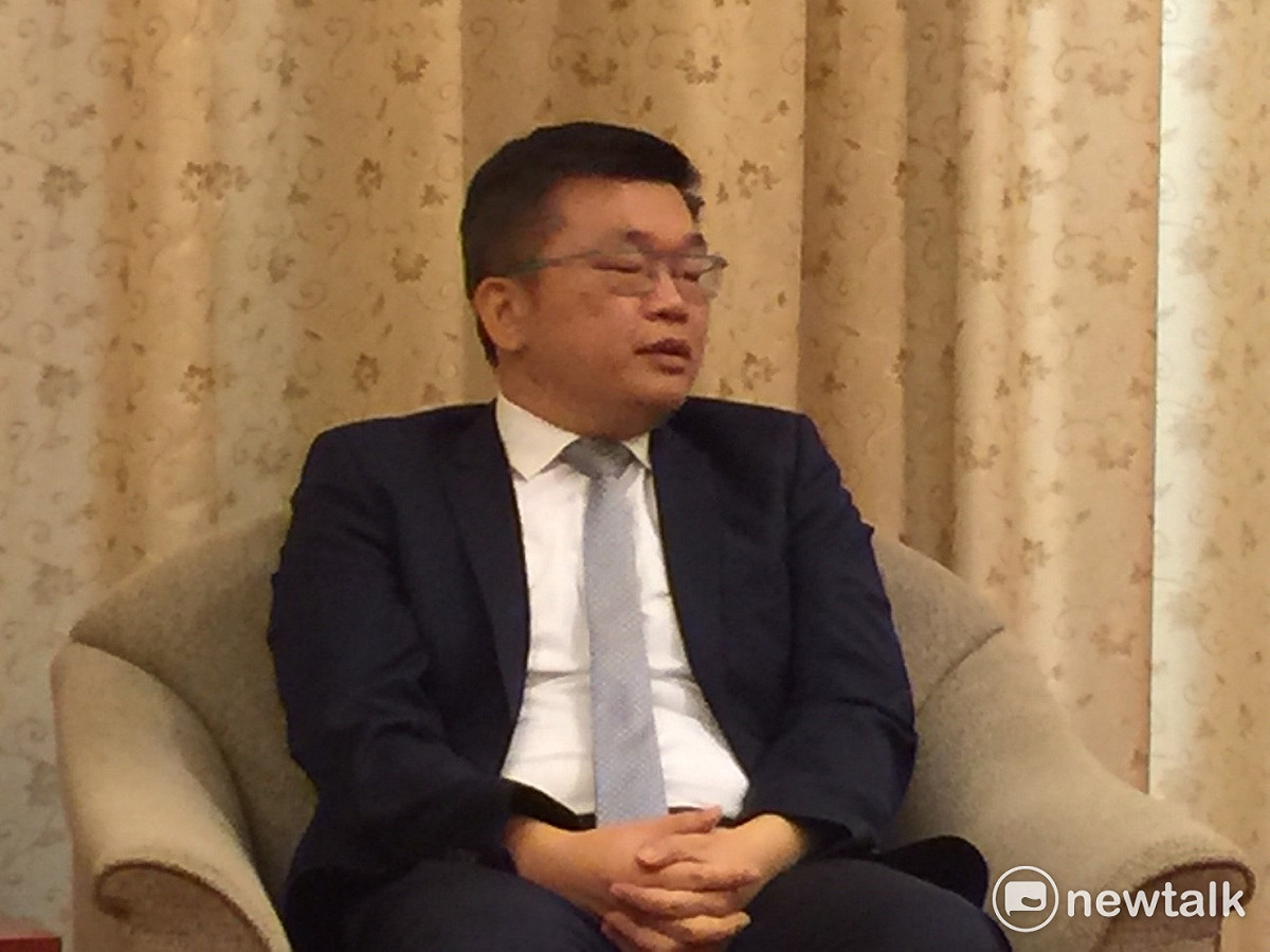立法院副院長蔡其昌5日以棒球術語形容，「林全院長無可挑剔，是很優秀的投手。」新任閣揆賴清德處理政治問題不差，「最擅長打直球。」 圖：林人芳／攝