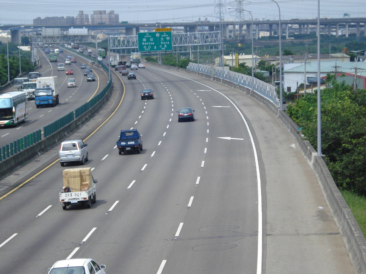 高公局宣布國3.國5解除行車管制 圖：　翻攝自國道高速公路局