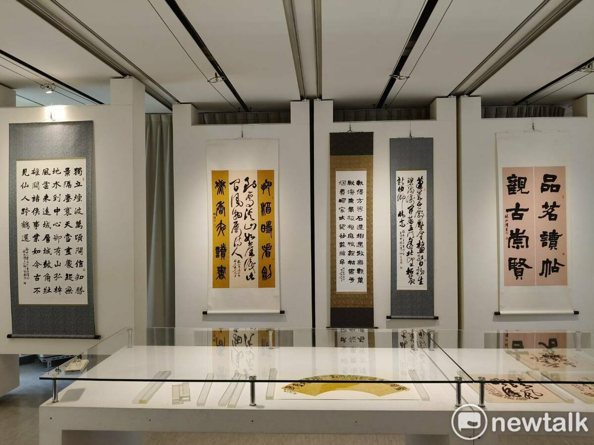 明宗書法藝術館自10月3日至10月31日盛大舉辦「翰墨傳馨──林明傳首次書法個展」，並於10月13日下午2時舉行開幕式，歡迎各界踴躍參與這場難得的書法饗宴。 圖：黃博郎／攝