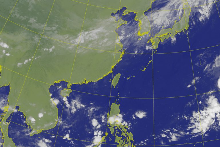 東北季風增強，水氣偏多，桃園以北及宜蘭降雨機率逐漸提高。 圖：氣象署提供