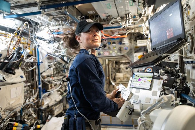 雖然 NASA 努力推動商業空間站的發展，但最終是否能成功取決於技術突破、財政支持以及市場需求的實現。如果這些問題未能解決， NASA 可能在 2030 年面臨無法在低地軌道保持太空站駐留的挑戰。 圖片來源: NASA X 官方帳號