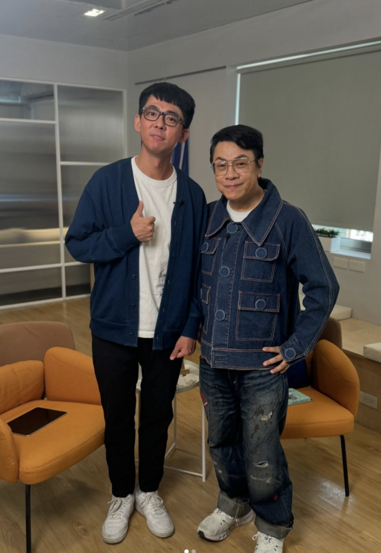 網紅阿滴昨(7)日在頻道「阿滴英文」上傳與資深主持人兼作家蔡康永對談的影片。 圖：攝自IG@rayduenglish