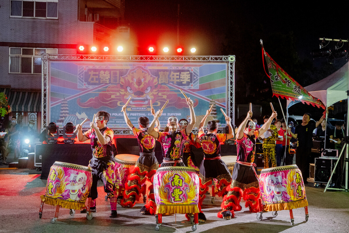 左營文武聖殿獅陣表演。 圖：高雄市政府民政局提供