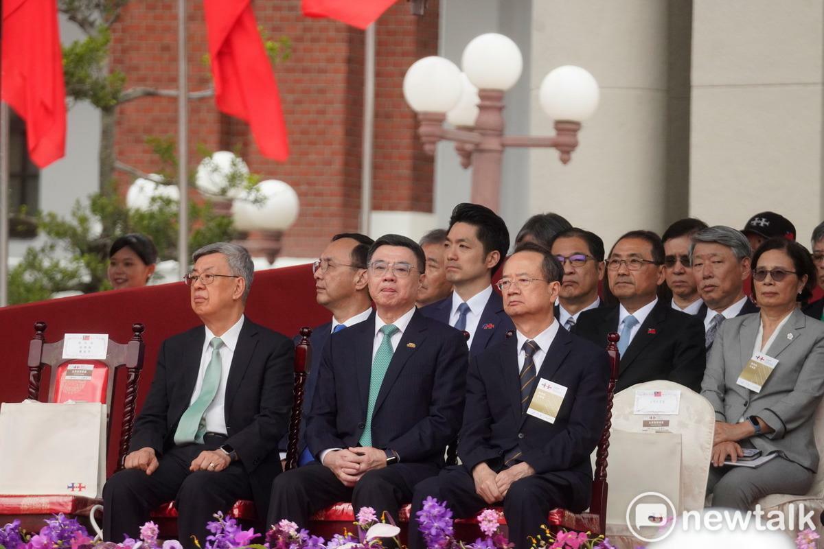侯友宜前方的空位是台灣民眾黨的座位。 圖：張良一/攝