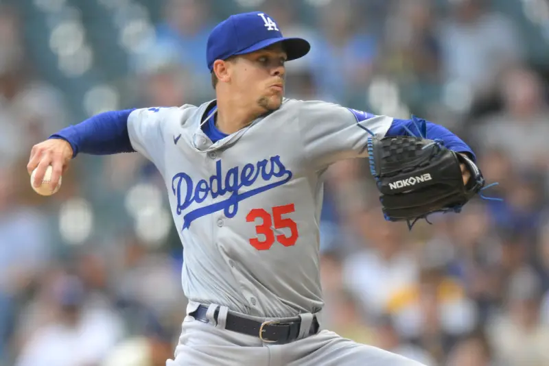 MLB洛杉磯道奇今日傳出壞消息，本季例行賽球隊的勝投王Gavin Stone因為右肩傷勢關係，已經完成動刀治療，而他很可能明年也將整季宣告報銷。 圖：達志影像／美聯社