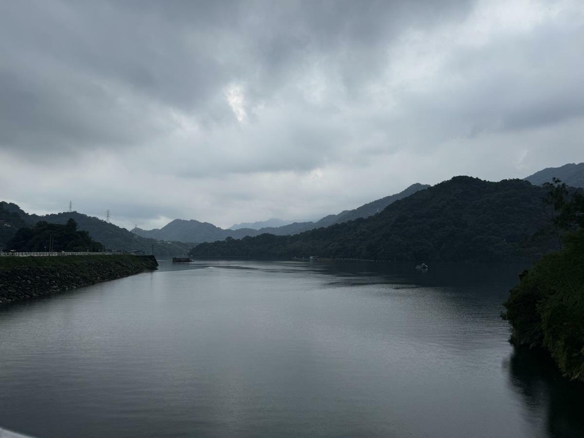 根據經濟部水利署資料，石門、寶山、寶山第二、永和山等10座水庫，蓄水率破99%。 圖：林岑韋／攝