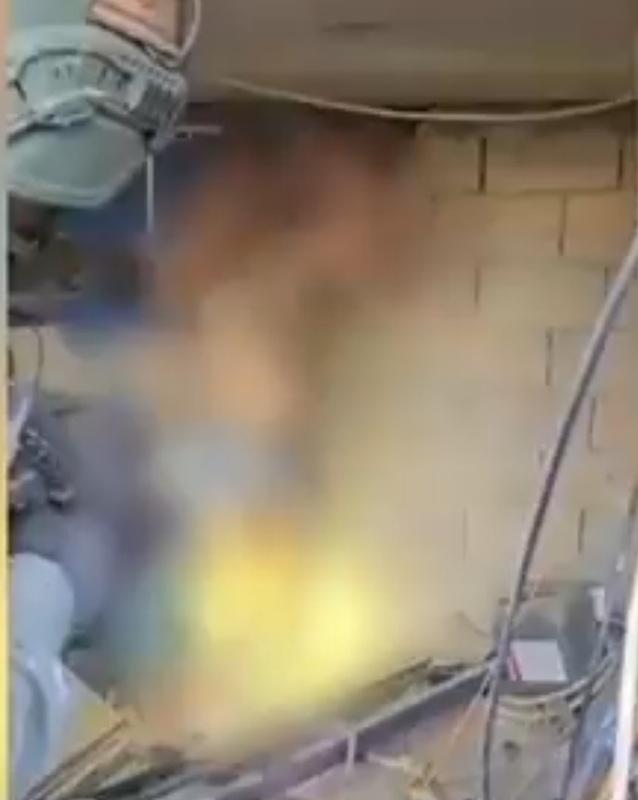 真主黨成員從地道爬出來後向以軍投降。 圖：翻攝自以色列戰爭 X 帳號