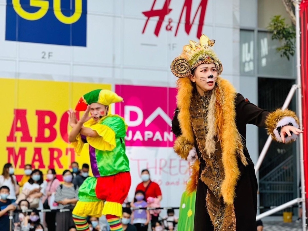 蘋果劇團將擔綱於鳳山黃埔新村起跑的首場演出。 圖：高雄市文化局提供（資料照）