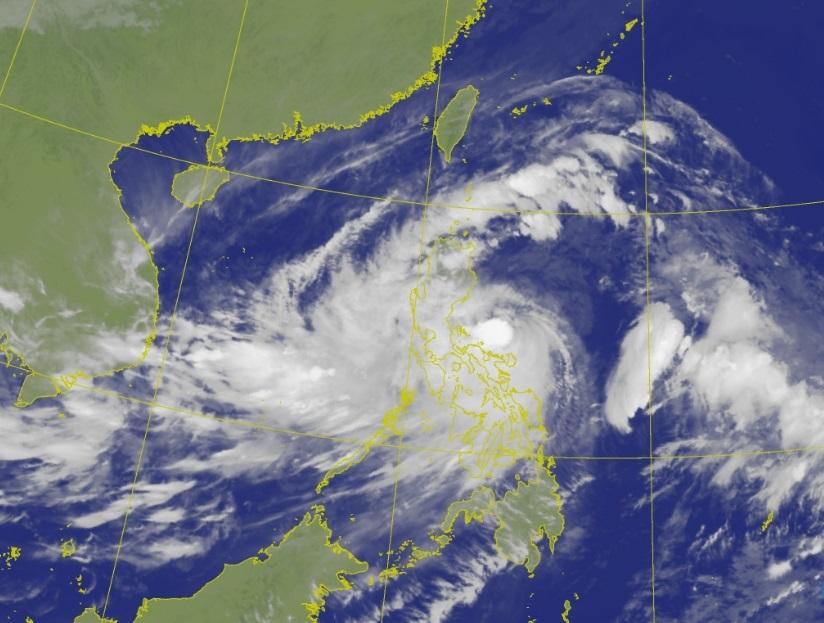 潭美颱風外圍環流加上東北季風幅合，預計將為東半部帶來可觀降雨。 圖:中央氣象署
