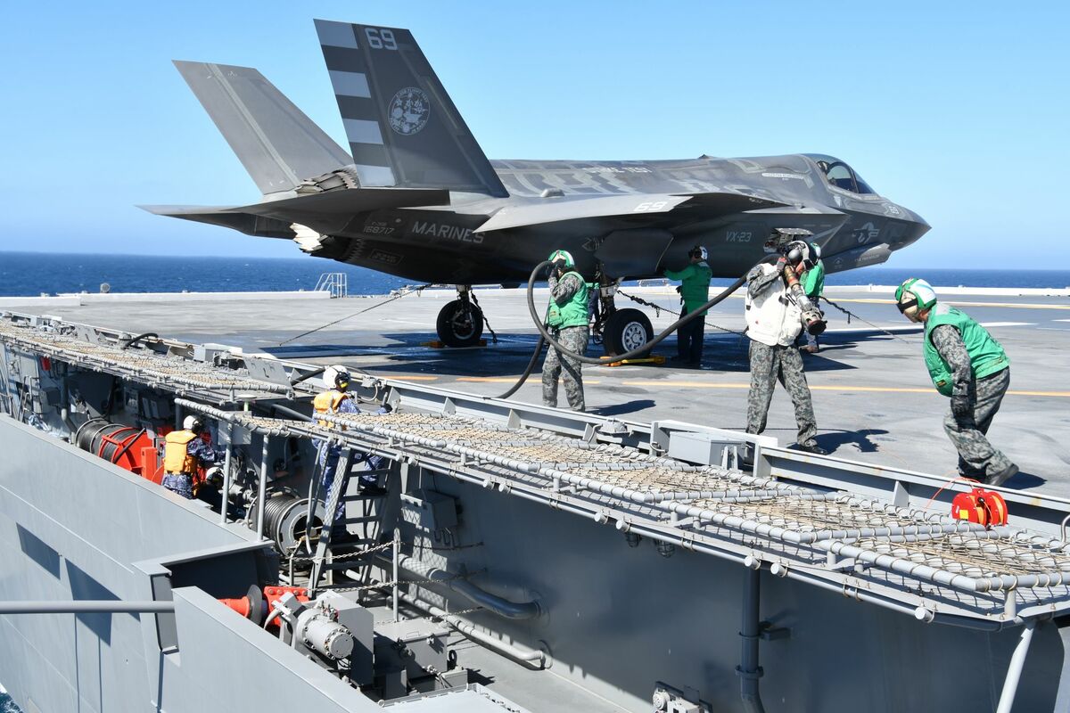 美軍F-35B測試機在艦時的機位、加油、檢修等各方面準備就緒。 圖：翻攝「X」@JMSDF_PAO