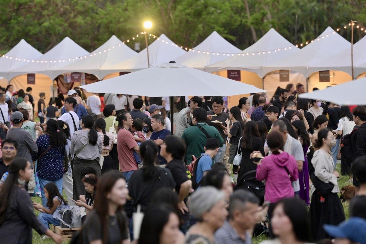 印度排燈節首度在高雄舉辦，吸引逾3萬人次參與。 圖：高雄市行國處提供