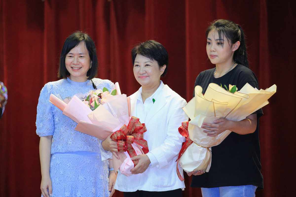 台中市長盧秀燕出席嶺東科大60週年校慶。 圖：台中市政府?提供