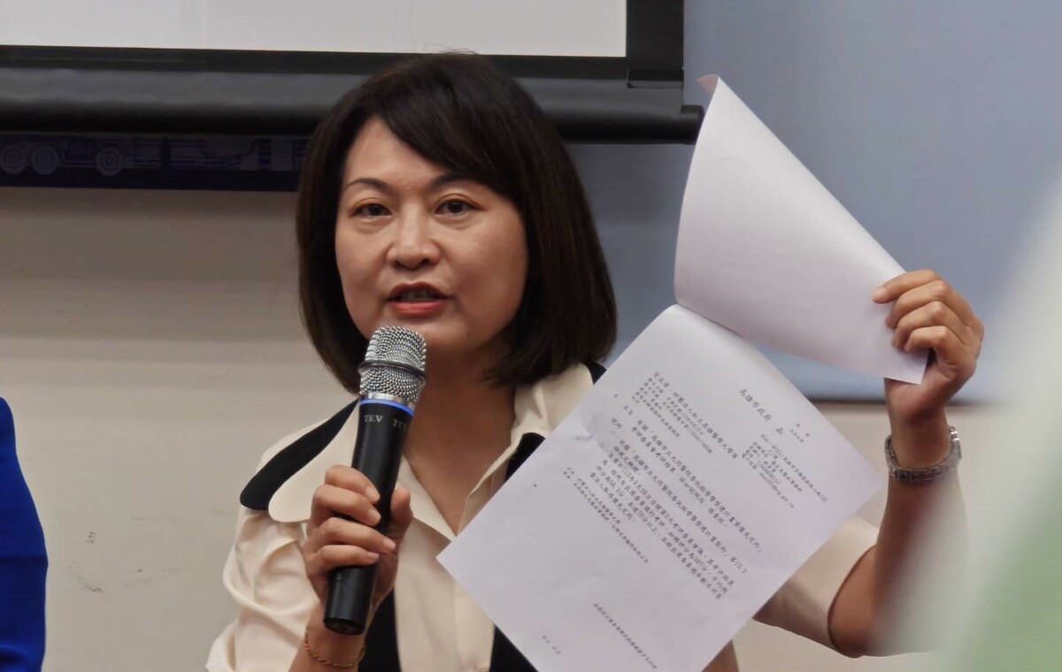 陳麗娜質疑每次索資都給無效資料，遭衛生局指為不實「抹黑」。 圖：國民黨高雄市議會黨團提供（資料照）