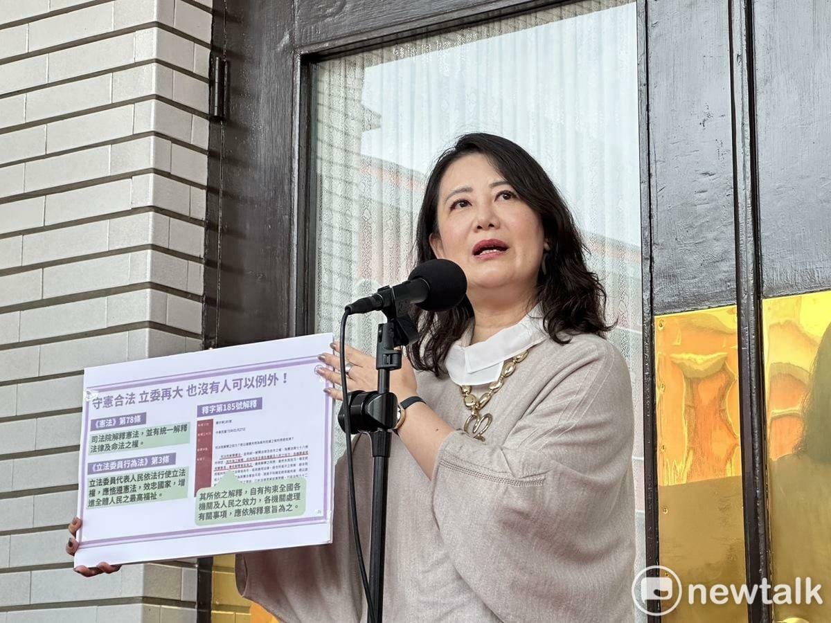 民進黨團幹事長吳思瑤批評傅崐萁，修法讓自己當皇帝的是你好朋友習近平。 圖：金大鈞/攝（資料照）