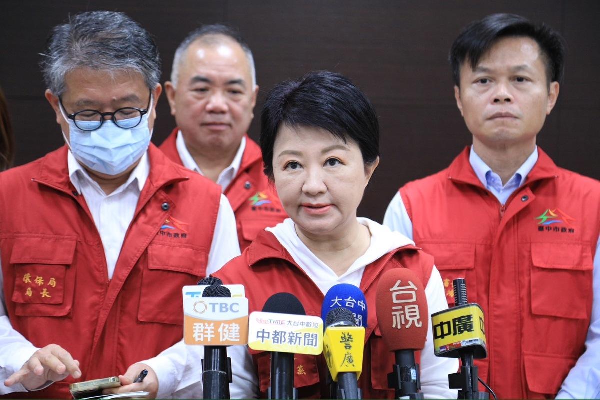 盧秀燕遺憾指出，環境部從環保署升格，更應該加嚴保護環境、保護人民的健康，但是升格之後反而縱容、放水，成為污染的護航者、保護者，讓人民非常失望，比升格前的環保署還不如，應該降格！ 圖：台中市政府/提供
