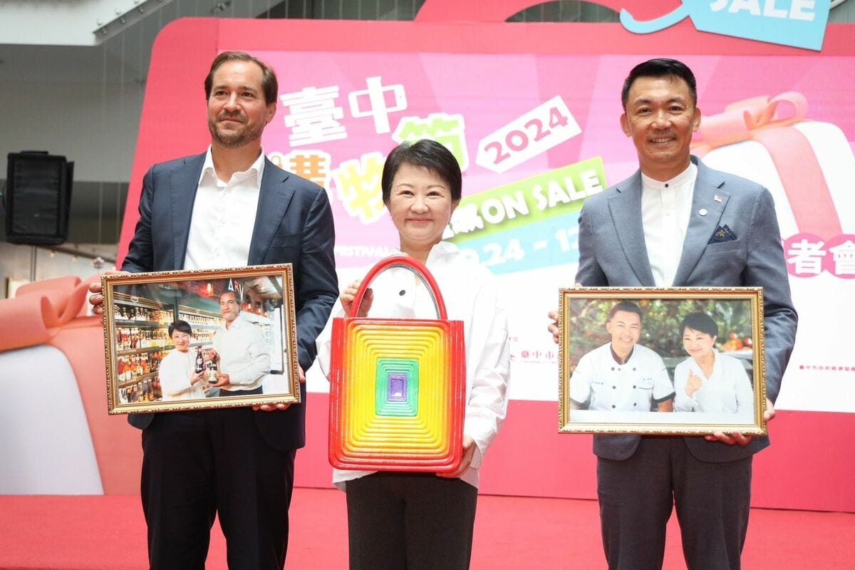 台中購物節行銷邁向國際，盧秀燕市長邀請多國大使一起推廣台中購物節。 圖：台中市政府/提供