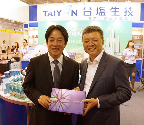曾任立委及高雄市副市長的陳啟昱擔任台鹽綠能董事長期間涉嫌與光電業者勾結導致台鹽損失11億元。 圖：翻攝台鹽生技官網
