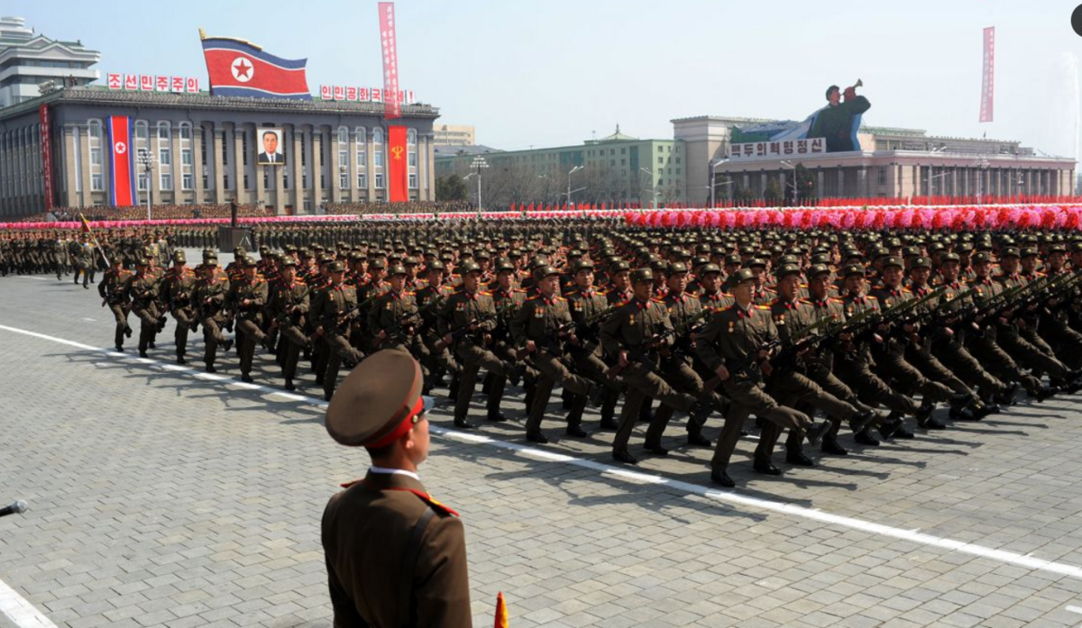 美國國務卿布林肯最近表示，大約 8 千名北韓軍事人員在庫爾斯克，準備前往邊境 圖：翻攝自 NEXTA X 帳號