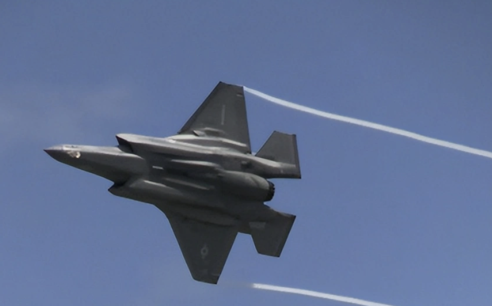 1億美元沒了! 戰機未失控他先心慌 F-35飛行員棄機彈射後 「無人機」還飛了11分鐘