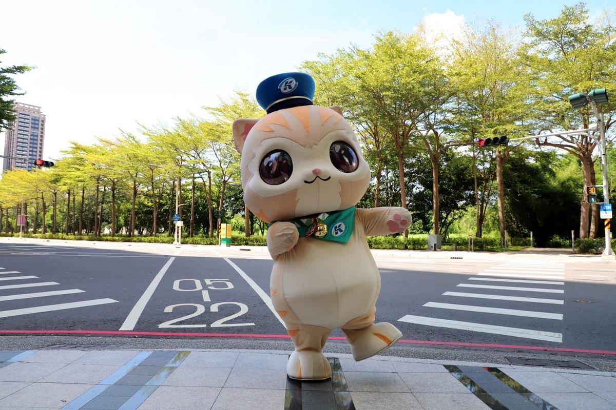 蜜柑站長拍攝道安短影音萌度爆表。 圖：高雄市政府提供