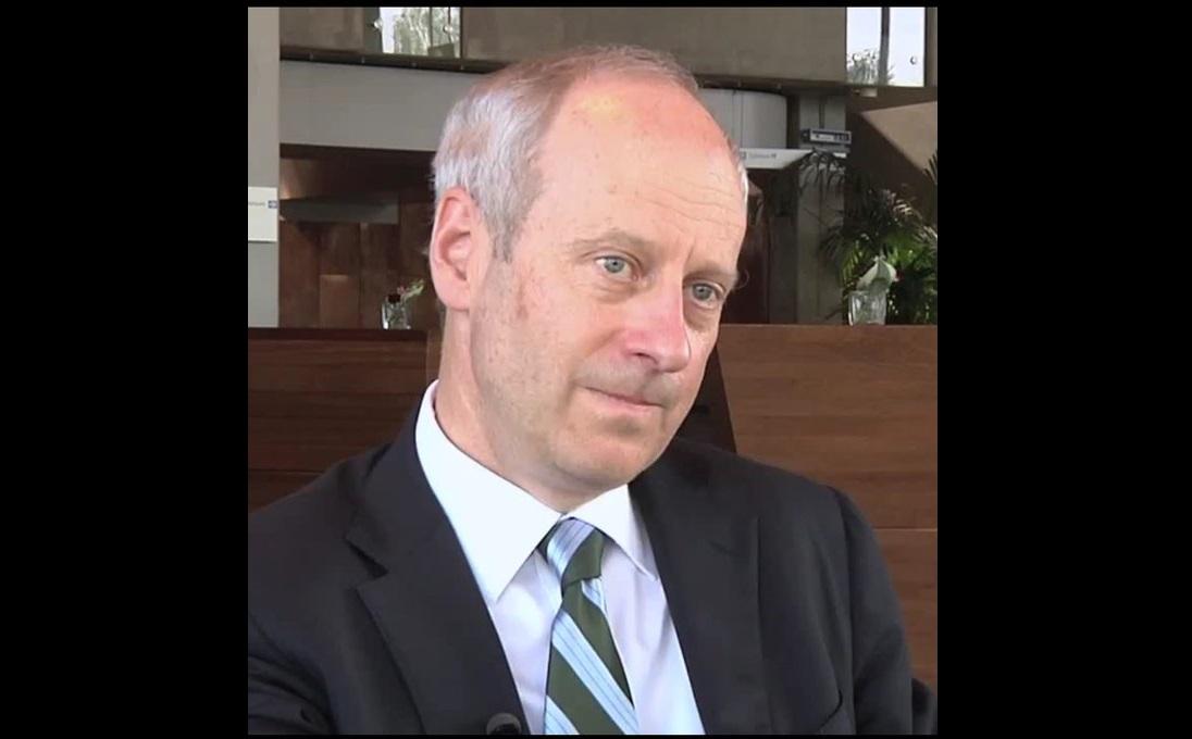 哈佛大學的政治哲學家麥克·桑德爾 ( Michael Sandel )。 圖：翻攝自 @mikebattleborn X 帳號