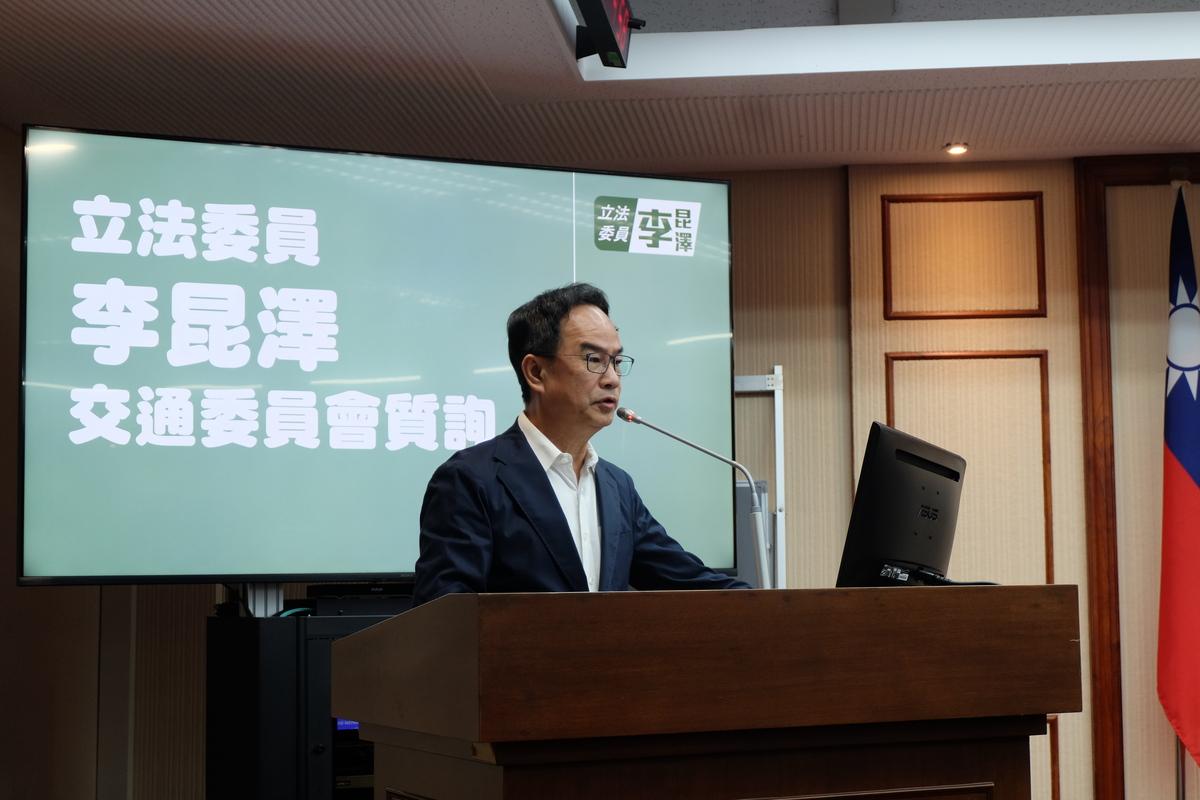 李昆澤針對爭取國際觀光客到高雄進行質詢。 圖：李昆澤服務處提供