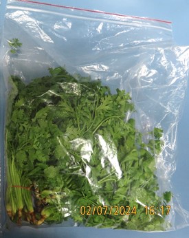 食藥署揭79件蔬果農藥超標，包括知名連鎖店產品，已處理並罰款81萬元，提醒消費者注意來源與標章。 圖：食藥署／提供