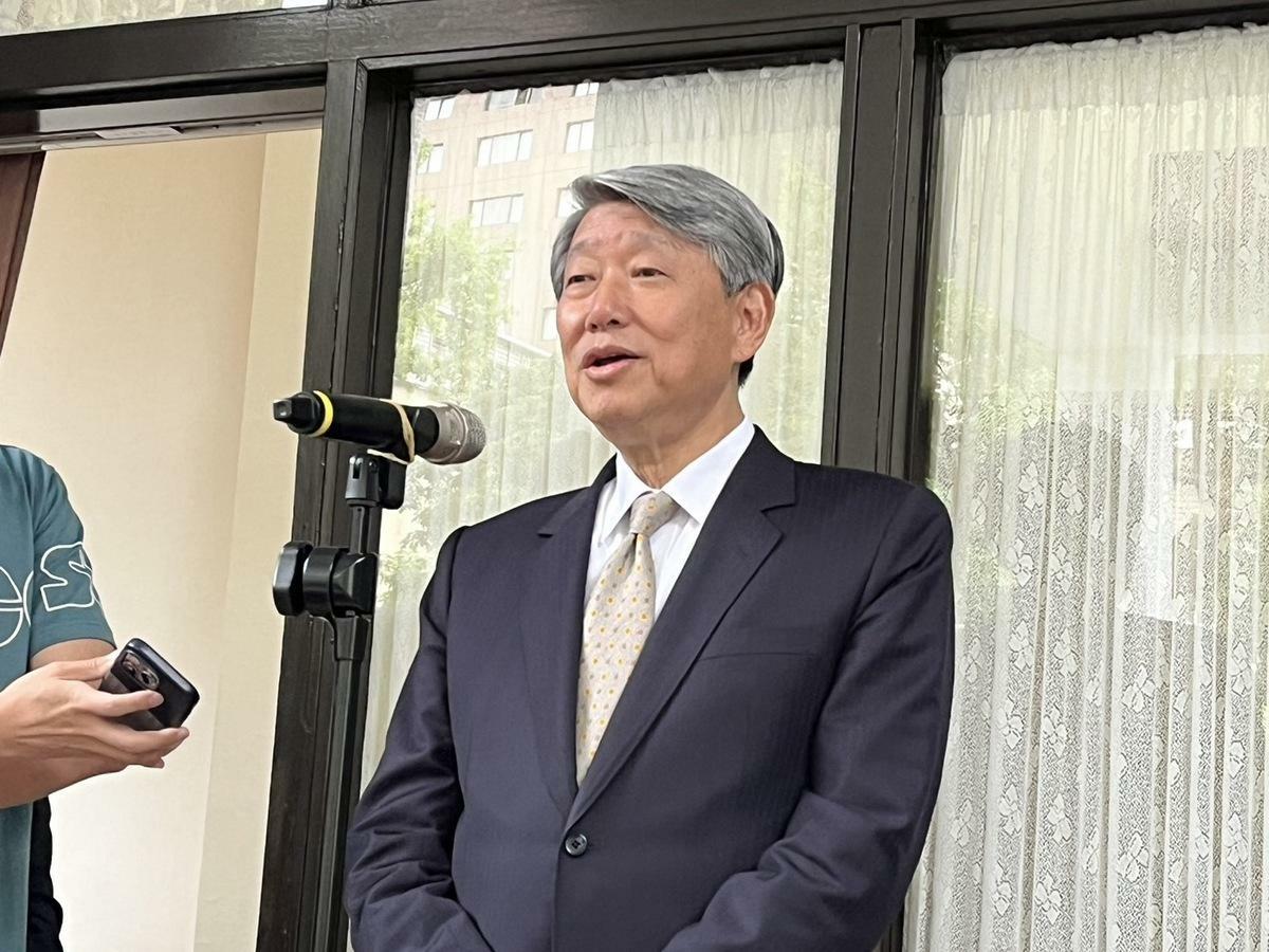 缺席中油董座交接遭批，經濟部長郭智輝直言，他一天有10個行程，因有外賓來無法過去。 圖：金大鈞/攝
