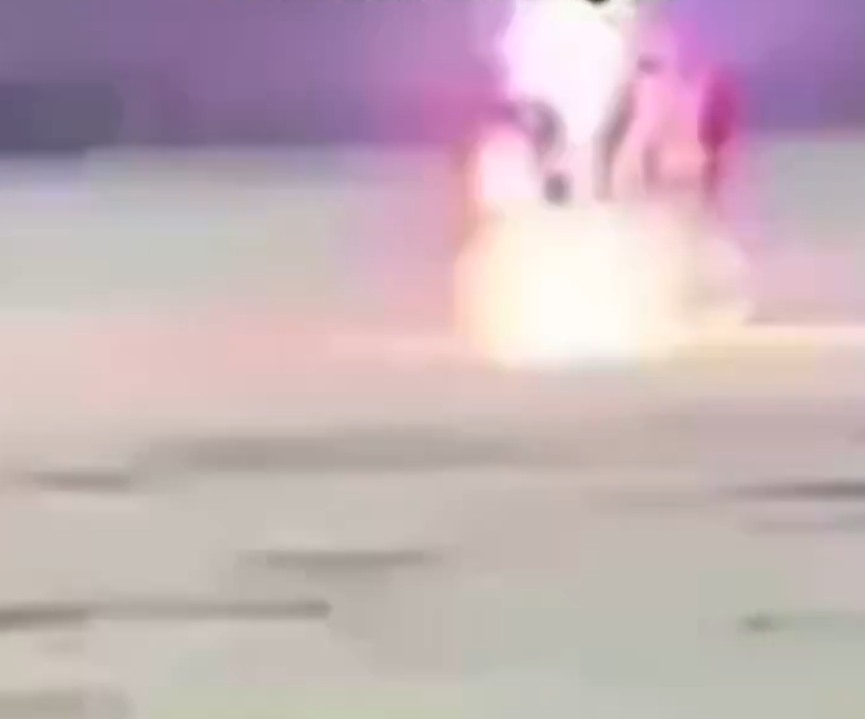 最近秘魯足球賽上發生雷擊悲劇，導致 1 人死亡和多人受傷。 圖：翻攝自羅翔 X 帳號